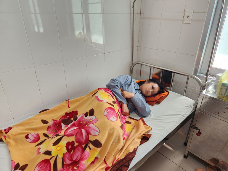Đơn Dương: Nữ sinh lớp 7 bị đánh hội đồng phải nhập viện