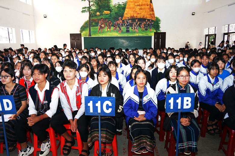 Thực hiện chính sách giáo dục dân tộc thiểu số và miền núi ở Lâm Đồng