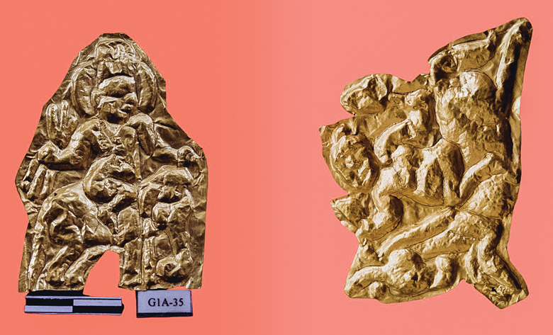 Một số ảnh hiện vật vàng có thể hiện tiểu tượng các vị thần và văn khắc phát hiện tại Di tích khảo cổ Cát Tiên. (Ảnh tư liệu Bảo tàng Lâm Đồng)