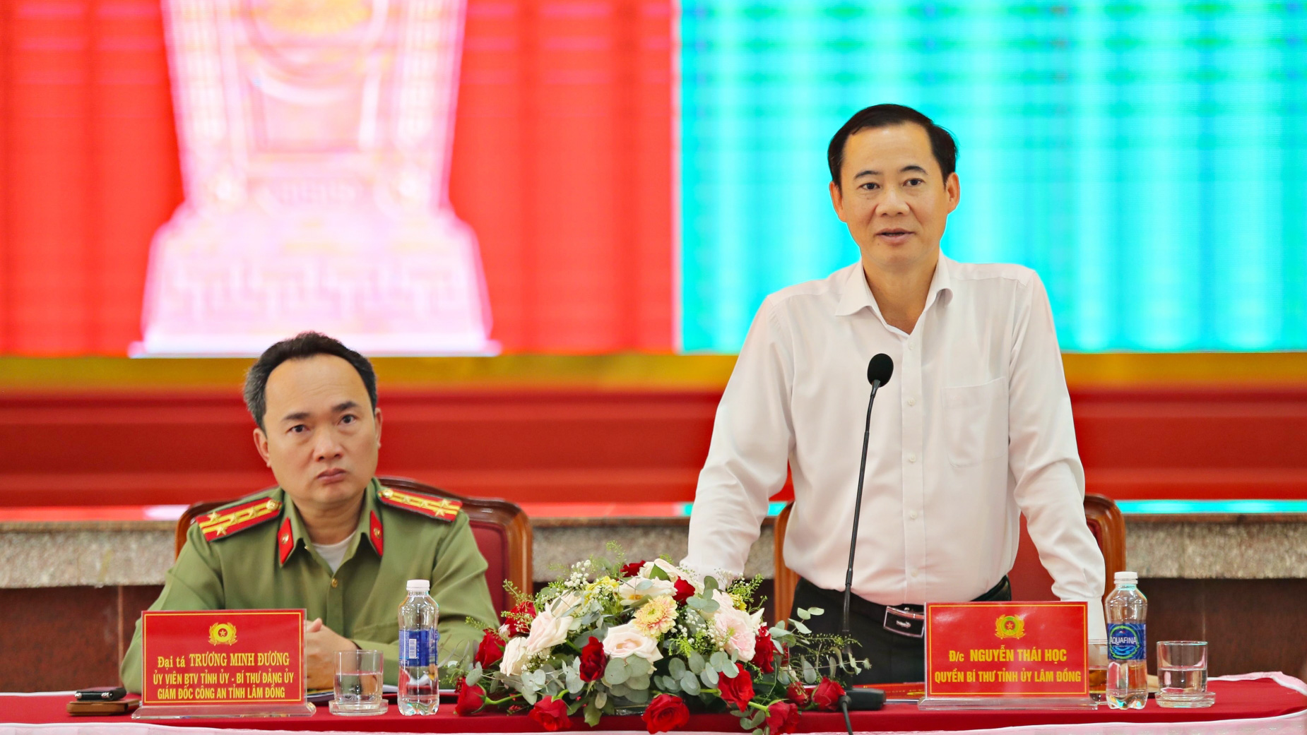 Đồng chí Nguyễn Thái Học - Quyền Bí thư Tỉnh ủy Lâm Đồng làm việc với Đảng ủy Công an tỉnh