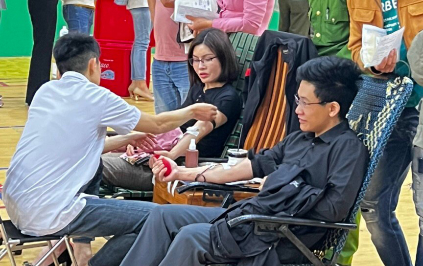 Lạc Dương: Vận động người tình nguyện hiến 187 đơn vị máu