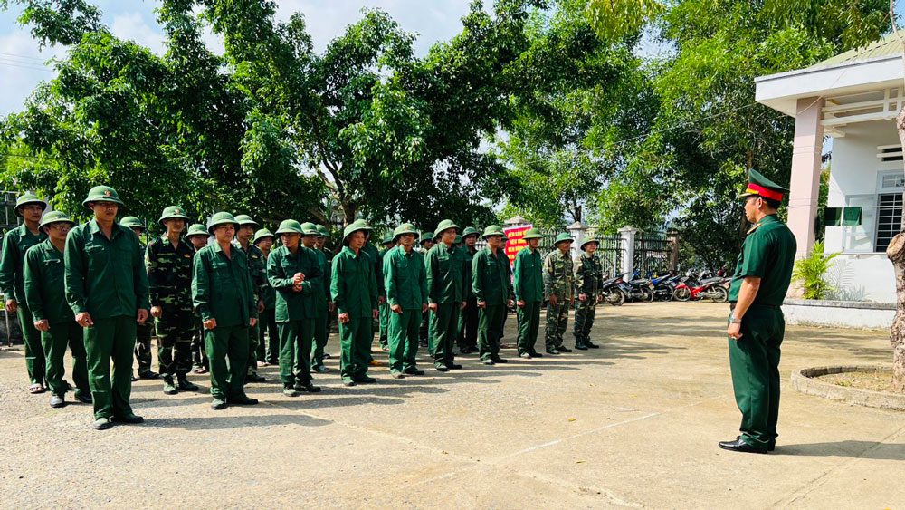 Cát Tiên: Nâng cao chất lượng huấn luyện lực lượng dân quân tự vệ, dự bị động viên
