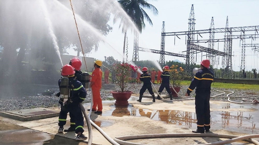 Nhà máy Thủy điện Đa Nhim diễn tập phòng cháy chữa cháy và cứu nạn cứu hộ
