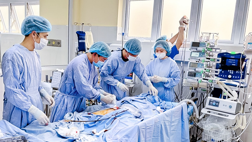 Khoa Hồi sức tích cực - Chống độc, Bệnh viện Đa khoa Lâm Đồng - Lương y như từ mẫu