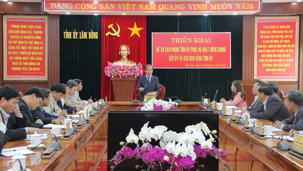 Đồng chí Nguyễn Xuân Tiến – UVTW Đảng, Bí Thư Tỉnh ủy nhấn mạnh một số nội dung trong triển khai đề án