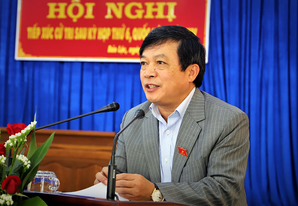 Đồng chí Đoàn Văn Việt - Trưởng Đoàn ĐBQH đơn vị tỉnh Lâm Đồng tiếp thu, giải trình ý kiến của cư tri