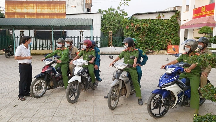 Công an huyện Đạ Tẻh xử lý 40 trường hợp tụ tập đua xe trái phép