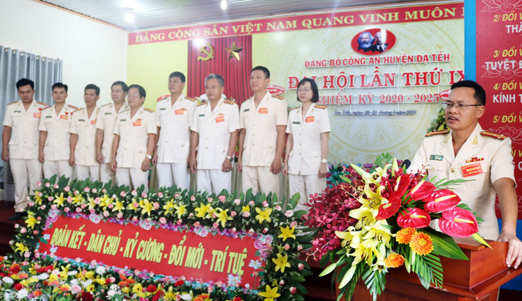 Ra mắt Ban Chấp hành Đảng bộ Công an huyện Đạ Tẻh khóa IX, nhiệm kỳ 2020 - 2025