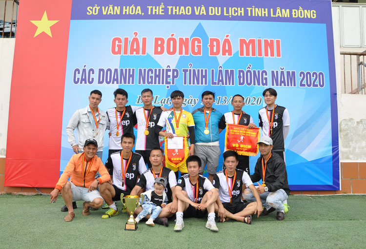 CLB Dalat Sport - Đà Lạt giành cúp vô địch
