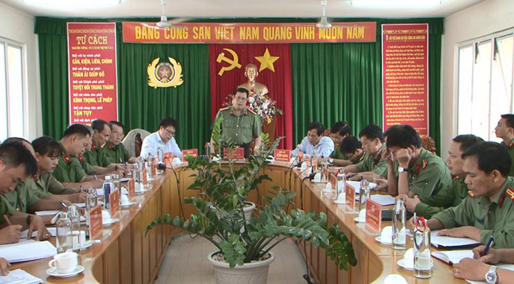 Giám đốc Công an tỉnh Lâm Đồng làm việc với Công an huyện Đức Trọng