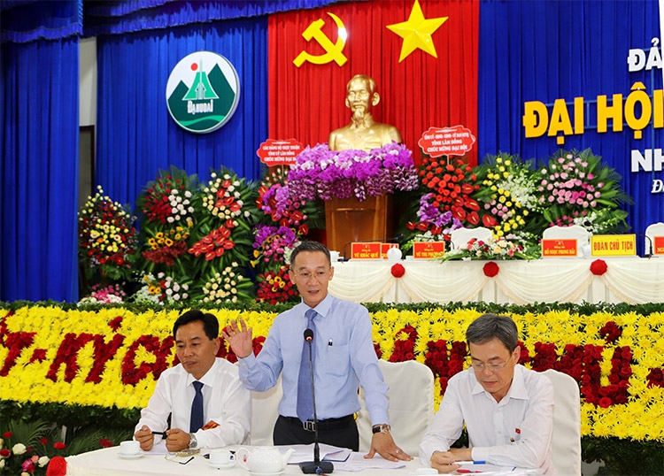 Đồng chí Trần Văn Hiệp - Phó Bí thư Tỉnh ủy Lâm Đồng phát biểu chỉ đạo tại Hội nghị rút kinh nghiệm sau Đại hội Đại biểu Đảng bộ huyện Đạ Huoai nhiệm kỳ 2020 - 2025
