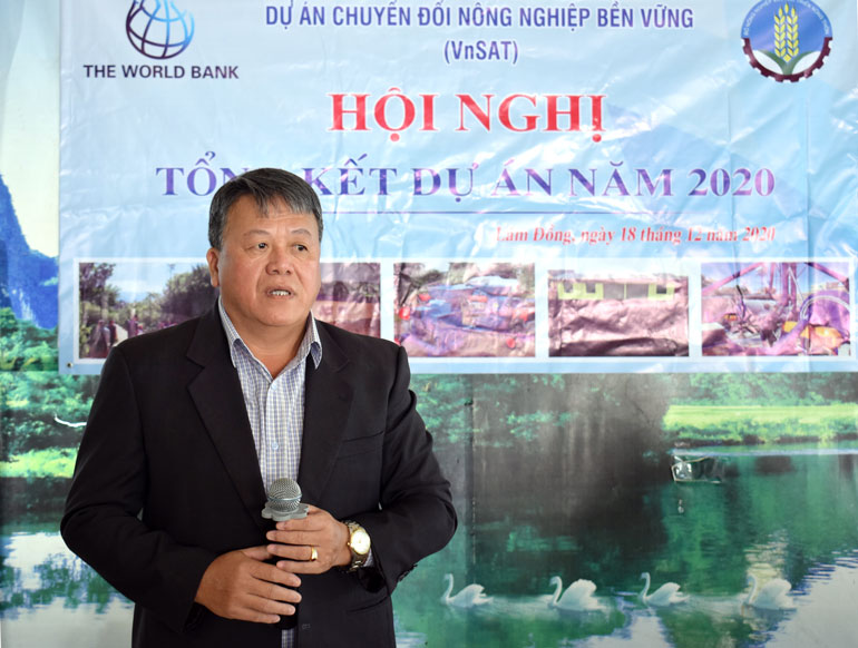 Ông Nguyễn Ngọc Minh, Phó Giám đốc Ban Quản lý Dự án VnSAT Lâm Đồng phát biểu tại hội nghị