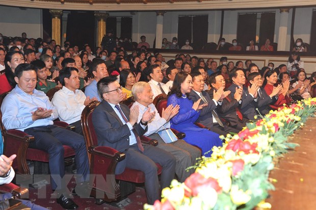 Các lãnh đạo Đảng, Nhà nước tham dự chương trình