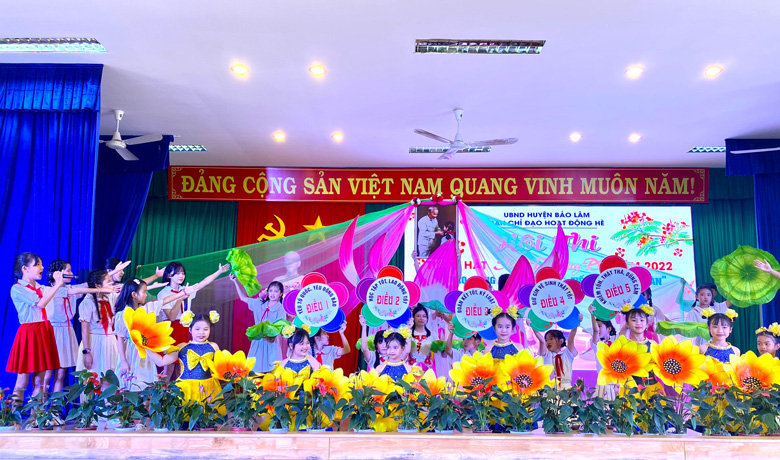Bảo Lâm: Tưng bừng Hội thi Tiếng hát hoa phượng đỏ