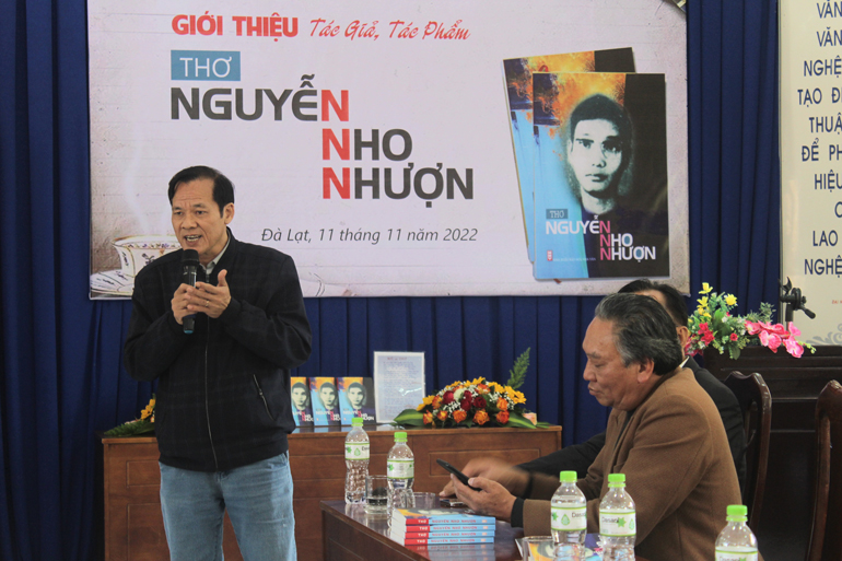 Nhà thơ Uông Thái Biểu phát biểu cảm xúc với thơ Nguyễn Nho Nhượn