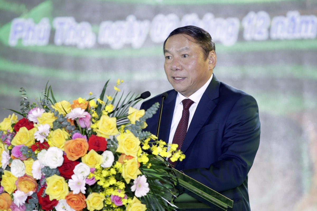 Bộ trưởng Bộ VH-TT&DL Nguyễn Văn Hùng phát biểu tại lễ khai mạc ngày hội