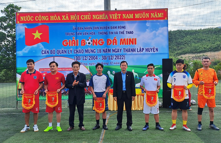 Giải Bóng đá mini kỷ niệm ngày thành lập huyện  Đam Rông