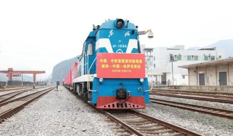 Chuyến tàu liên vận Việt Nam-Trung Quốc-Kazakhstan đầu tiên khởi hành đúng dịp cuối năm 2022