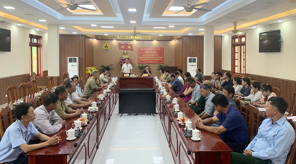 Đạ Tẻh: Gặp mặt người có uy tín vùng đồng bào dân tộc thiểu số