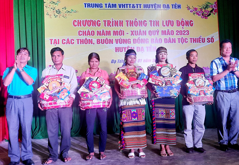 Đạ Tẻh: Tổ chức tuyên truyền lưu động trong vùng đồng bào dân tộc thiểu số