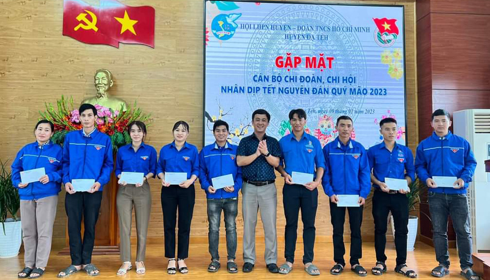 Đạ Tẻh: Gặp mặt cán bộ chi đoàn, chi hội nhân dịp Tết Nguyên đán Quý Mão 2023