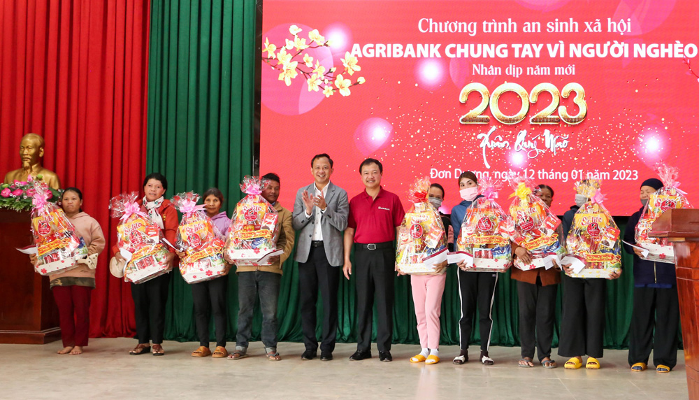 Agribank trao tài trợ an sinh xã hội tại Đơn Dương