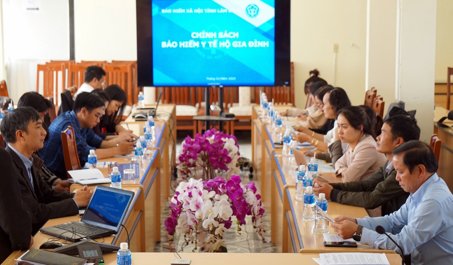 Tập huấn về kỹ năng vận động, phát triển người tham gia BHXH tự nguyện, BHYT tự đóng