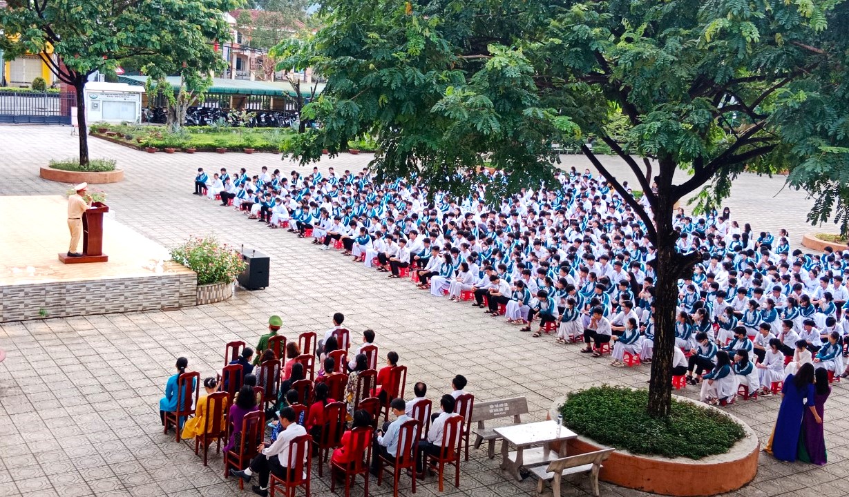 Đạ Huoai: Hàng chục học sinh vi phạm Luật Giao thông bị xem xét hạ hạnh kiểm