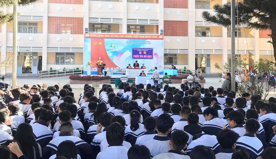 Phiên tòa giả định tuyên truyền về phòng, chống bạo lực học đường