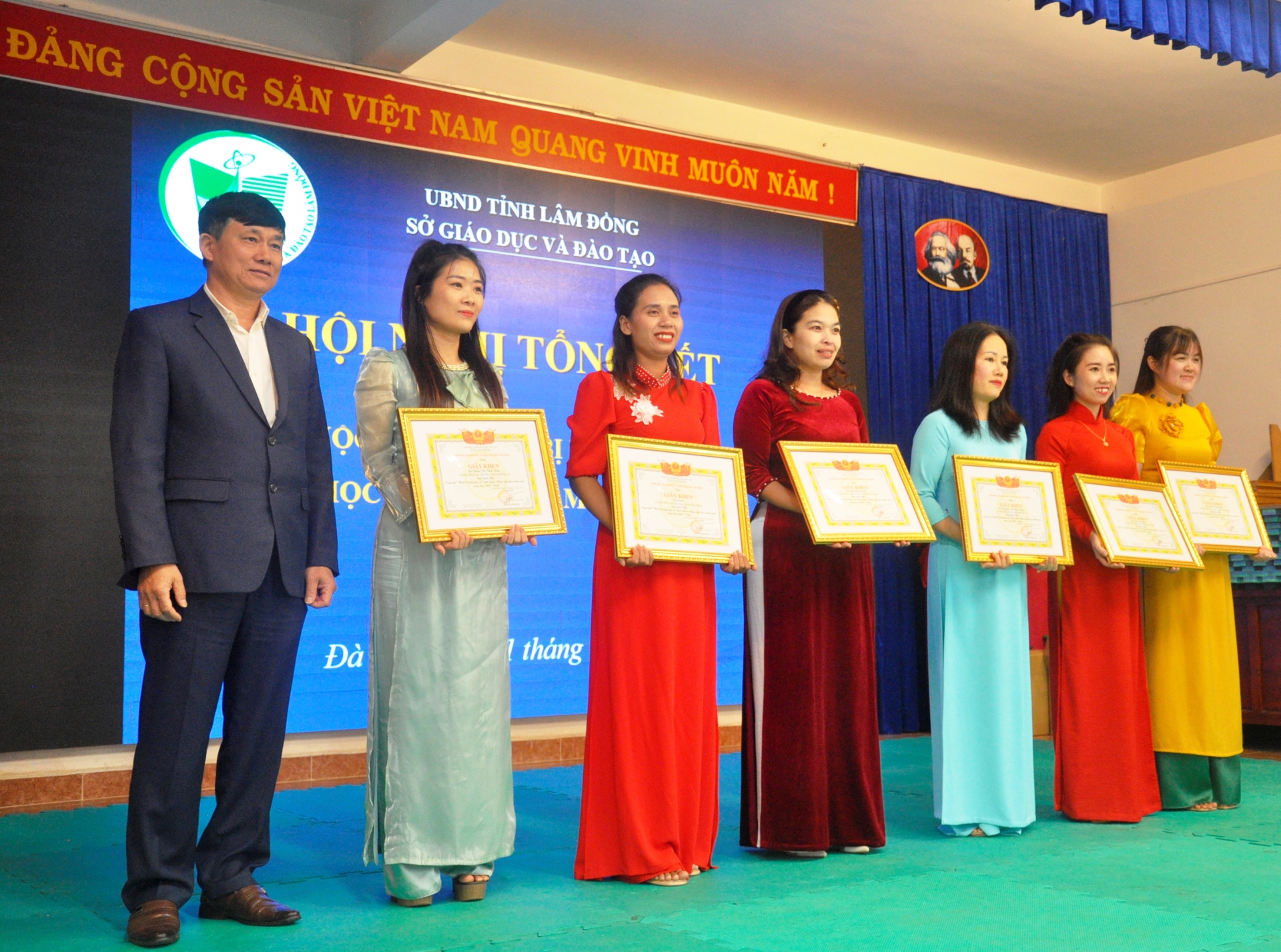 “Thiết bị dạy học số” tạo môi trường thúc đẩy sự phát triển của trẻ