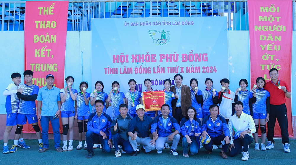 Phòng GDĐT Bảo Lâm đoạt HCV môn Bóng chuyền nữ Hội khỏe Phù Đổng 2024