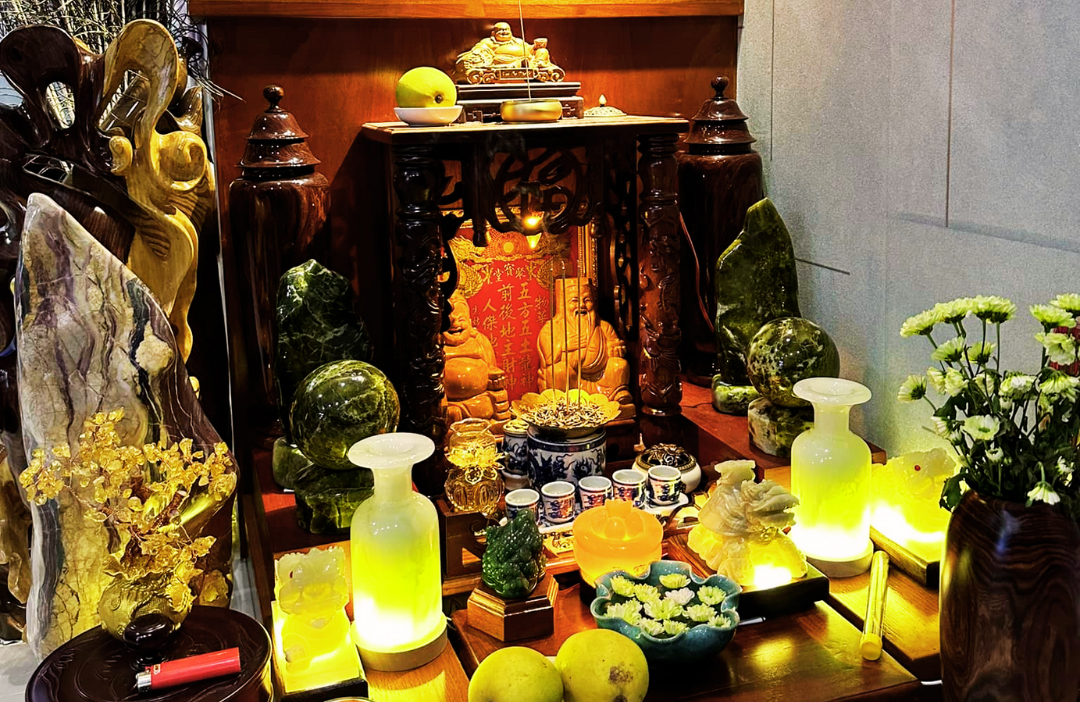 5 mẫu bàn thờ Thần Tài - Ông Địa bán chạy nhất hiện nay 
