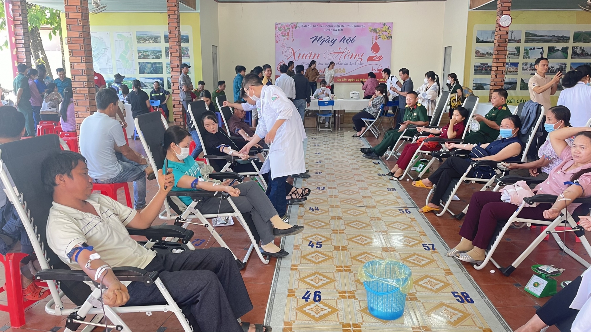 Đạ Tẻh: Tiếp nhận 196 đơn vị máu tại chương trình Lễ hội Xuân hồng
