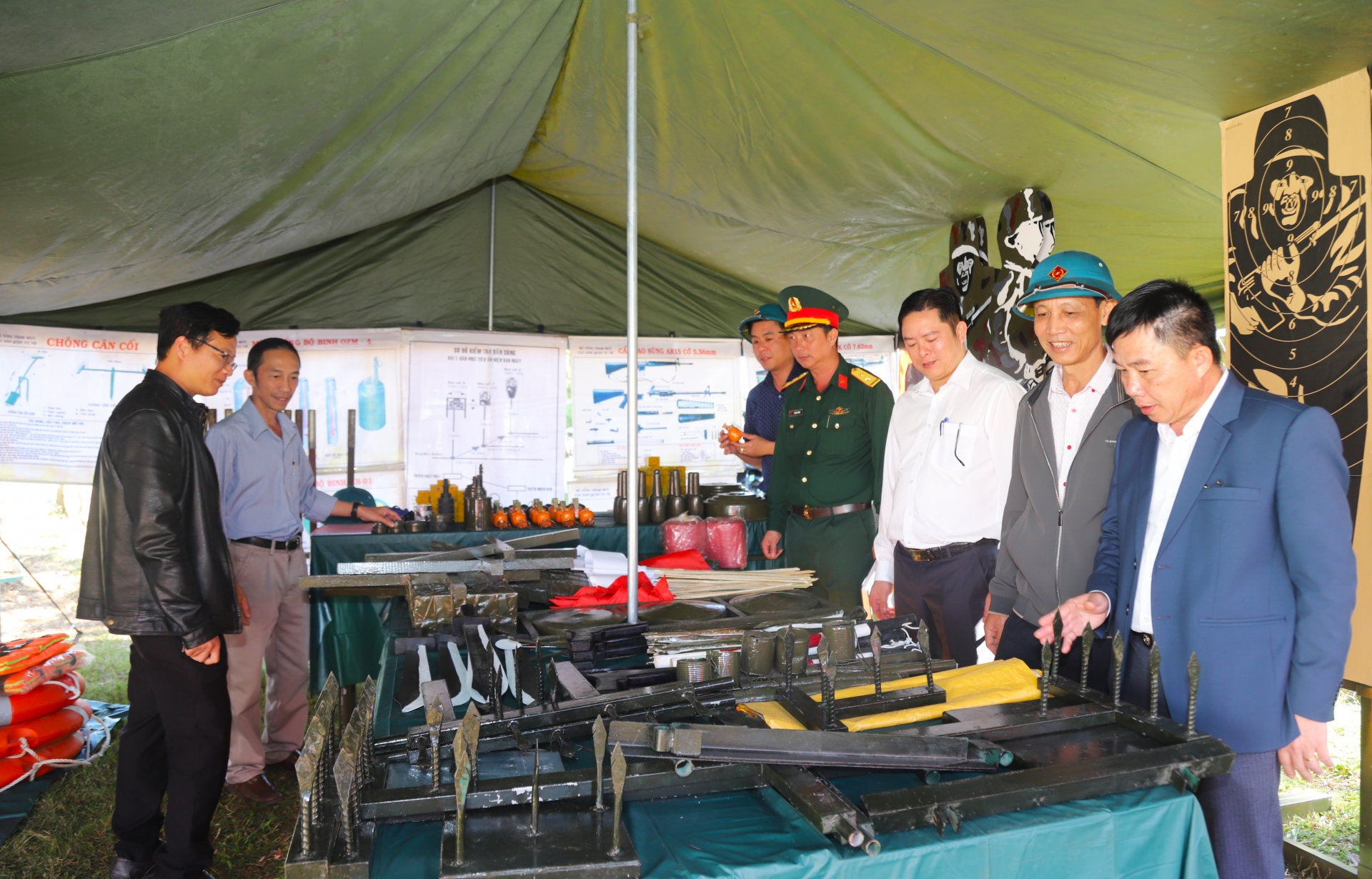 Bảo Lộc: Tổ chức thi trưng bày mô hình học cụ, đồ dùng huấn luyện năm 2024
