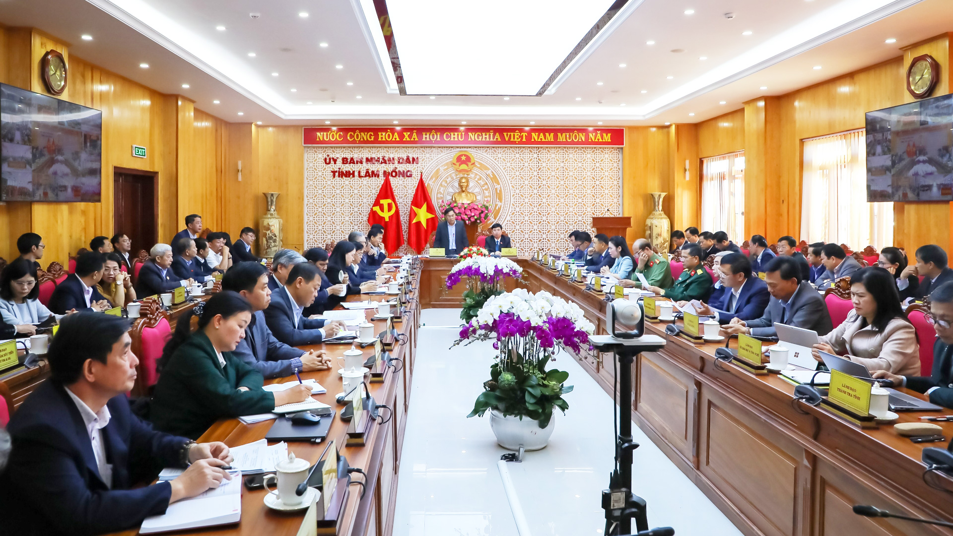 Lâm Đồng hoàn thành và hoàn thành vượt mức 14 chỉ tiêu năm 2023