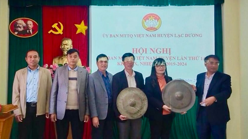 Lạc Dương: Tiếp nhận ủng hộ Quỹ Vì người nghèo