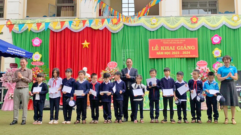 Ghi nhận về Mô hình “2 đủ”