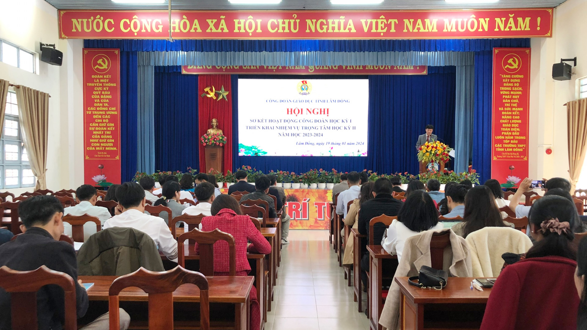 Công đoàn Giáo dục góp phần ''Xây dựng trường học thân thiện, học sinh tích cực''