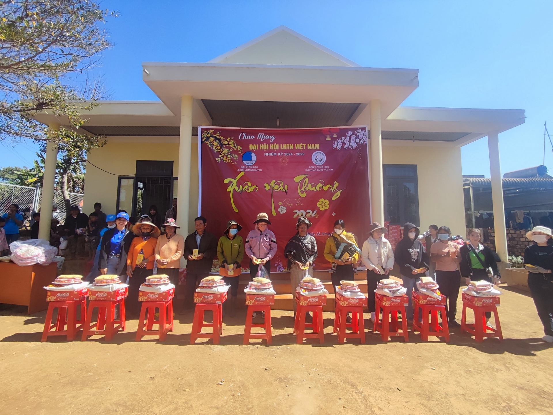 Ấm áp chương trình Xuân yêu thương tại Tân Thanh