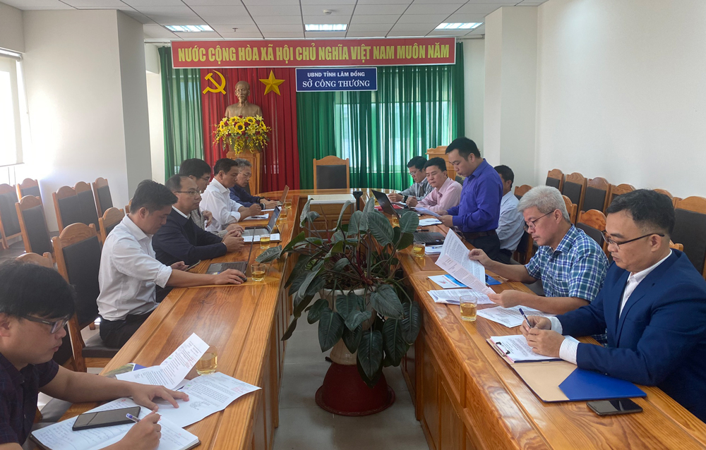 Triển khai các giải pháp đảm bảo cấp nước hạ du và cung ứng điện trong mùa cạn năm 2024