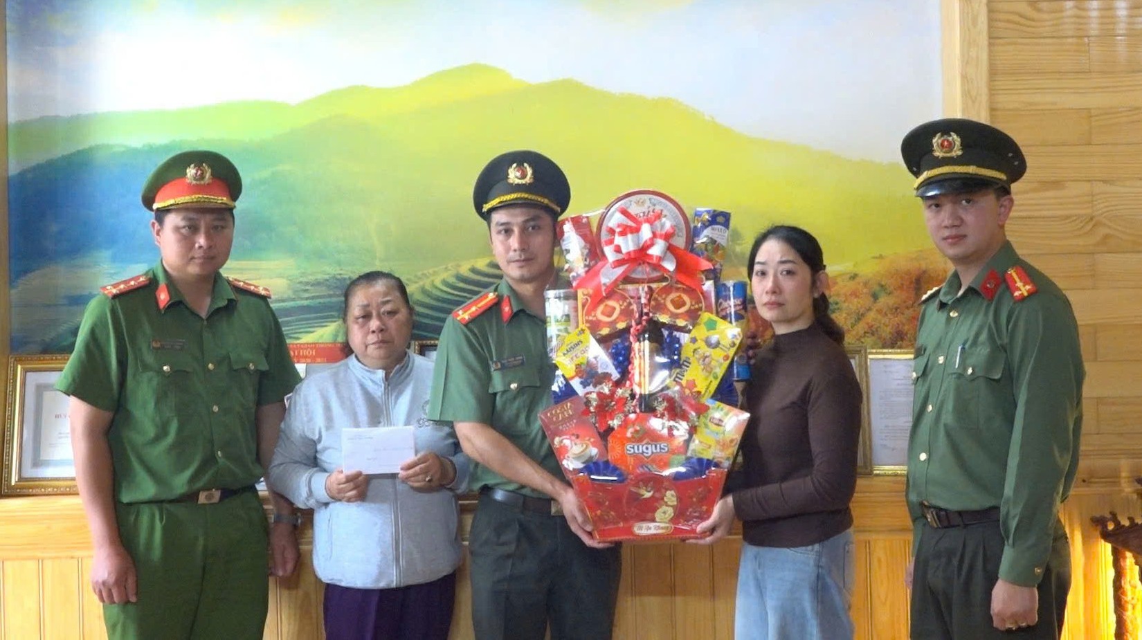 Ấm tình đồng đội