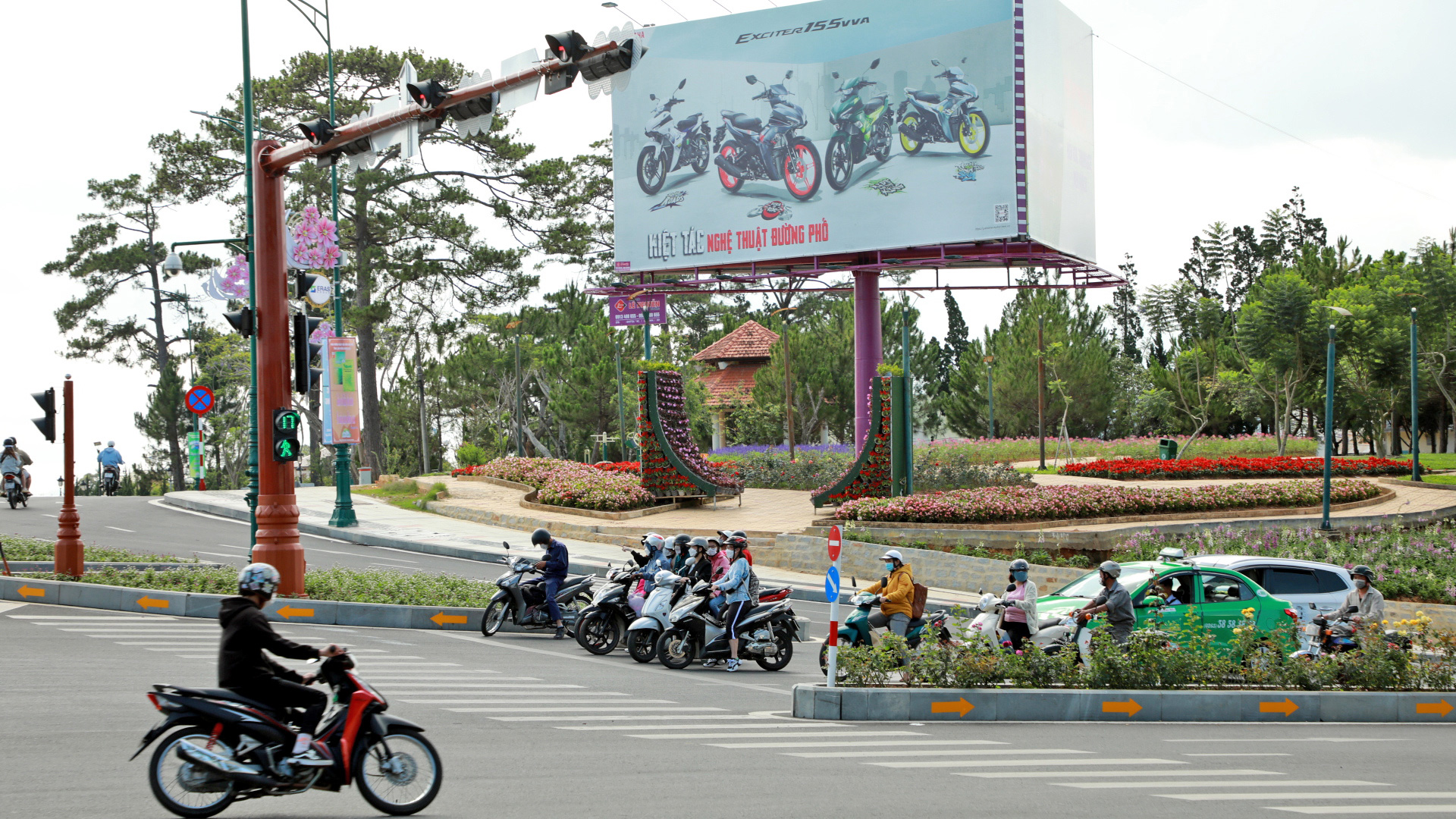 Bước ngoặt mới trong nâng cao ý thức chấp hành Luật Giao thông