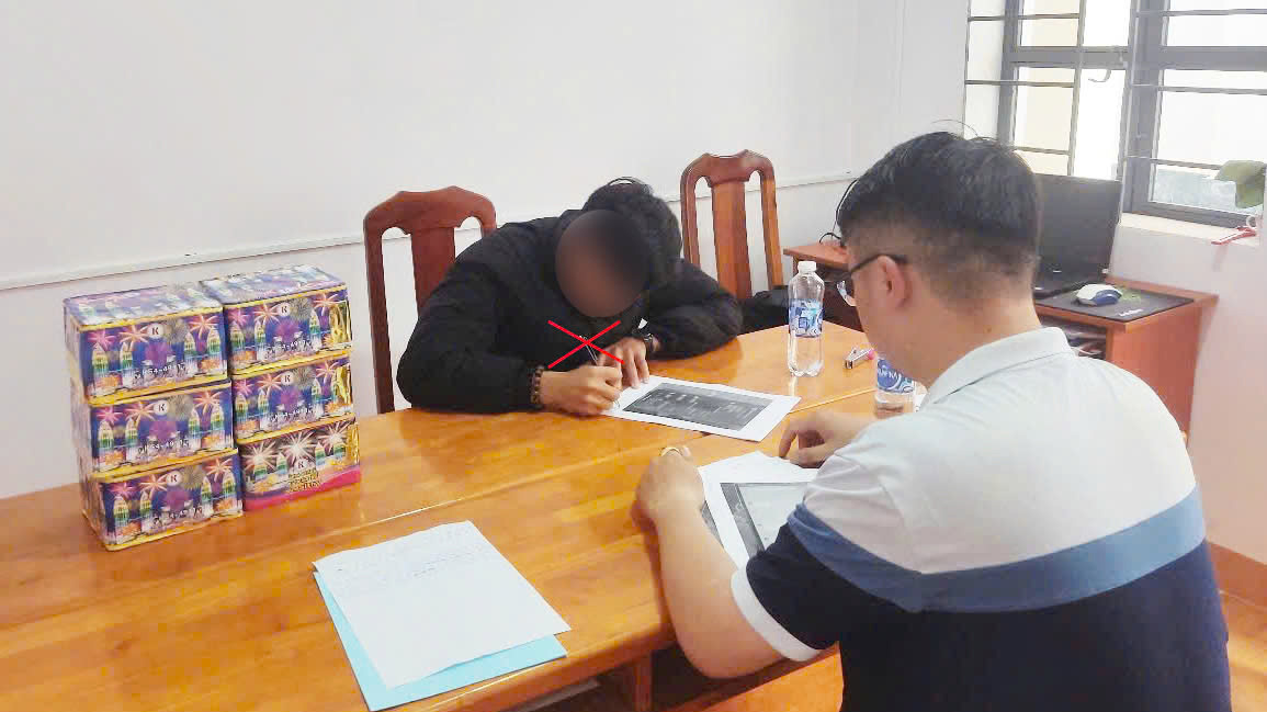 Cha báo công an khi thấy con trai có hành vi chế tạo pháo nổ