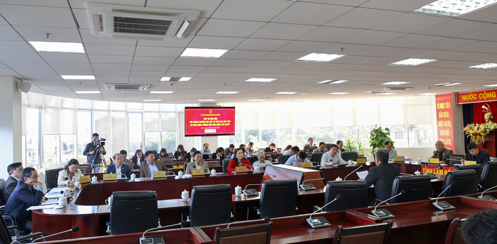Phó Chủ tịch UBND tỉnh Lâm Đồng làm việc trực tiếp với đại diện 21 doanh nghiệp, nhà đầu tư