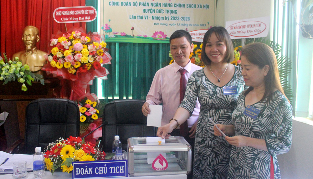 Đại hội điểm Công đoàn bộ phận Ngân hàng Chính sách xã hội huyện Đức Trọng