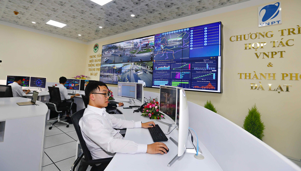 Chậm xử lý phản ánh trực tuyến, 1 Chủ tịch UBND phường bị phê bình