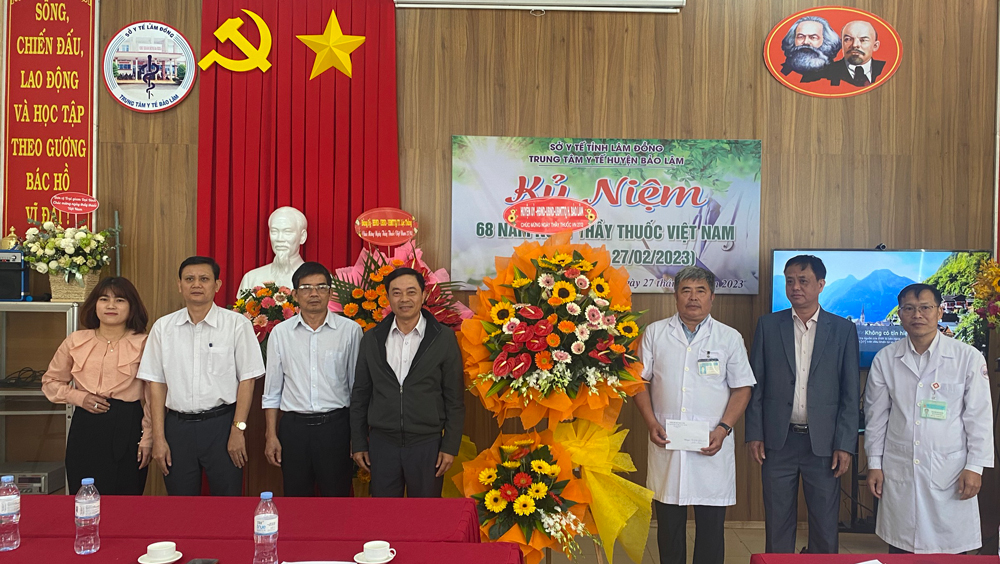 Bảo Lâm: Thăm, chúc mừng Ngày thầy thuốc Việt Nam