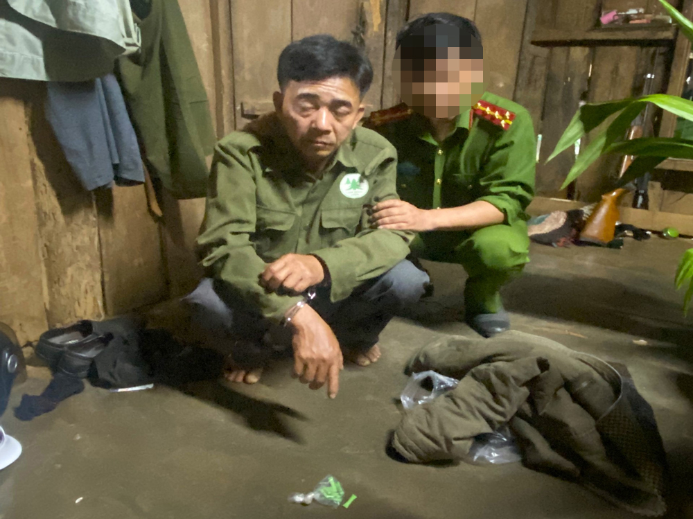 Bảo Lâm: Bắt quả tang đối tượng vừa ra tù tàng trữ trái phép chất ma túy