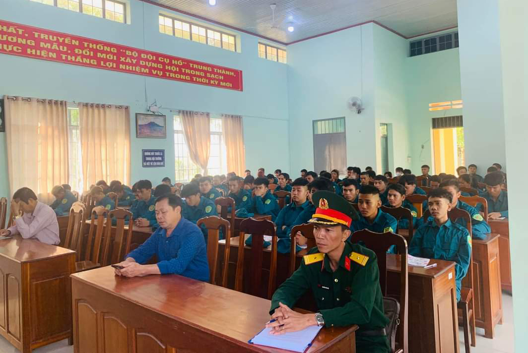 Đạ Huoai: Khai mạc huấn luyện dân quân tự vệ năm thứ nhất