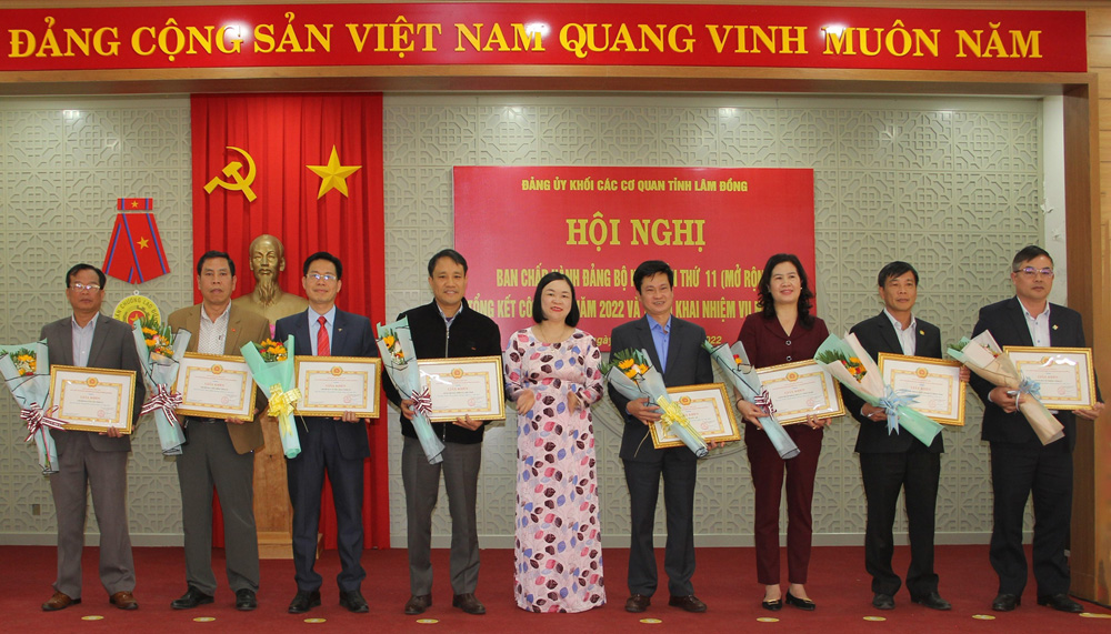 Kinh nghiệm sinh hoạt chuyên đề ở một TCCS đảng